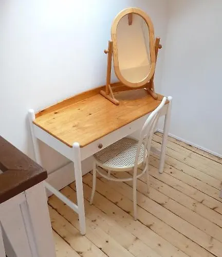 Cozy Cottage With Private Garden, Romantic Retreat Apartment Vienna